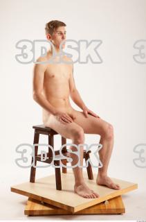 Sitting reference of Erik 0006